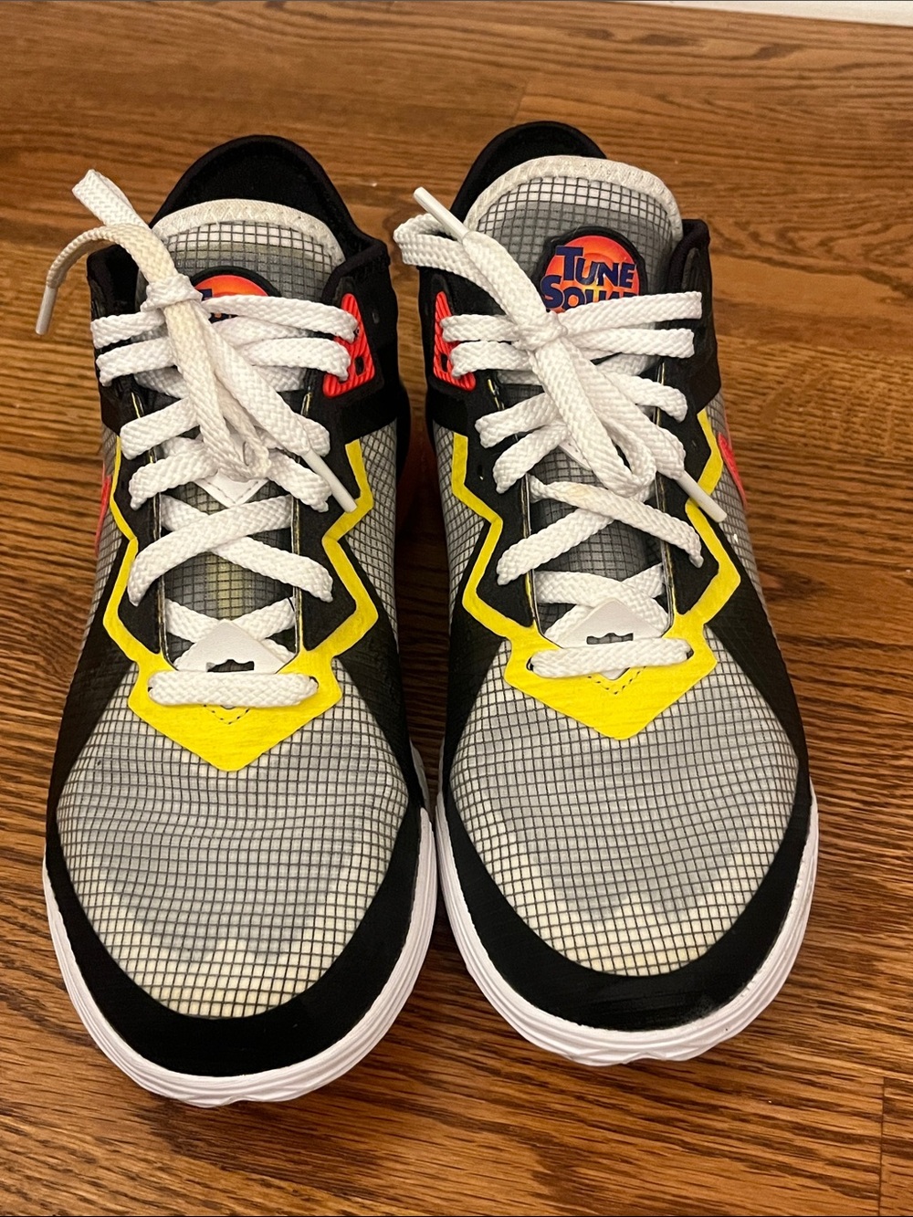 Space Jam x Nike LeBron 18 Low 'Sylvester x Tweety' (Style: CV7562-103) COA